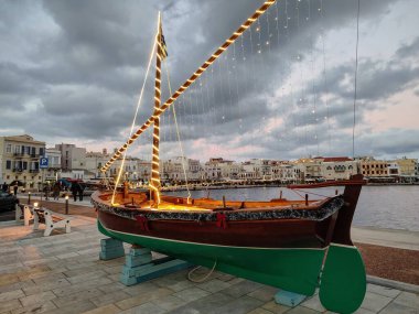 Ermoupoli Syros Yunanistan 'da geleneksel Noel şarkısı