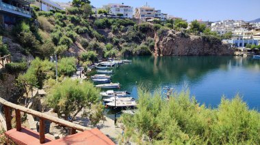 Agios Nikolaos Girit Limanı