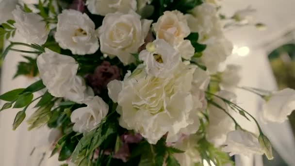 Flores Blancas Chuppah — Vídeos de Stock
