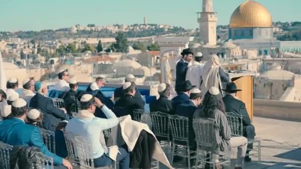 Bar Mitzvah Ceremonie Een Open Ruimte Met Uitzicht Westelijke Muur — Stockvideo