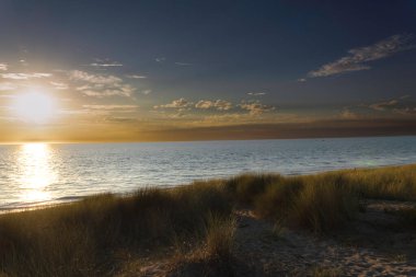 Gouville sur Mer, Manche, Normandiya, Fransa 'daki sahil kulübeleri