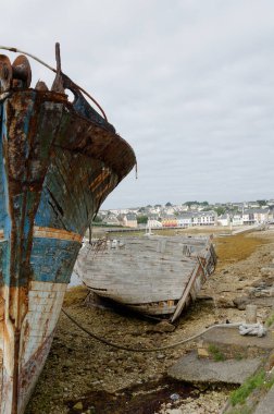 rusting ship wreck on Brittany coast, Finistere, Crozon