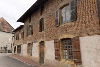 Fransız Bölümü Loire 'deki La Bnisson-Dieu' nun Romanesk Abbay manzarası