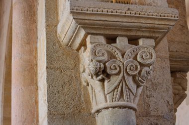 Bourgogne, Orta Fransa 'dan Romanesk tarzında bir kilisenin detayları.