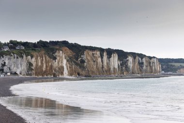 Manzaralar ve Tebeşir uçurumları Fransa 'nın Kanal kıyısı boyunca, Normandiya