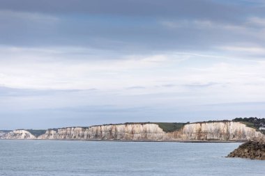 Manzaralar ve Tebeşir uçurumları Fransa 'nın Kanal kıyısı boyunca, Normandiya