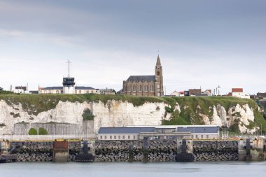 Manzaralar ve Tebeşir uçurumları Fransa 'nın Kanal kıyısı boyunca, Normandiya