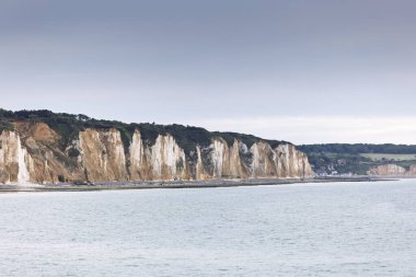 Manzaralar ve Tebeşir uçurumları Fransa 'nın Kanal kıyısı boyunca, Normandiya