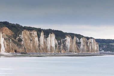 Manzaralar ve Tebeşir uçurumları Fransa 'nın Kanal kıyısı boyunca, Normandiya