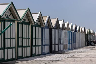 Manzaralar ve Tebeşir uçurumları Fransa 'nın Kanal kıyısı boyunca, Normandiya