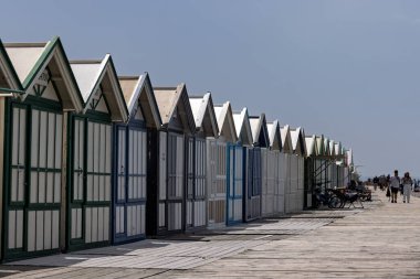 Manzaralar ve Tebeşir uçurumları Fransa 'nın Kanal kıyısı boyunca, Normandiya