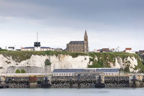 Manzaralar ve Tebeşir uçurumları Fransa 'nın Kanal kıyısı boyunca, Normandiya