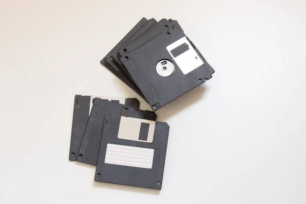 Floppy Dischetti Impilati Sfondo Bianco — Foto Stock