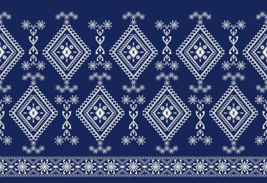 Etnik geometrik mavi-beyaz desen. Etnik sınır unsuru. Etnik geometrik elmas şekilli, dikdörtgen desenli arka plan. Kumaş, tekstil, iç dekorasyon elementleri için nakış deseni.