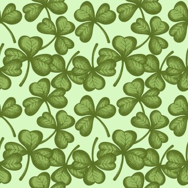 Yoncalar Aziz Patrick Günü 'nde kusursuz desen. El çizimi vektör kabartmalı yontulmuş Shamrock çizimi ile arka planı tekrarlıyor. El ilanı, kart, kağıt, tekstil ve ambalaj için Aziz Patrick İrlanda festivali tasarımı