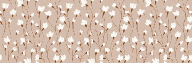 Yaratıcı çiçekli bej desenli. Küçük çiçekli soyut sanatsal dallar pürüzsüz bir arkaplanda birbirine dolanmış küçük tomurcuklar. Vektör el çizimi. Tasarımlar için basit bir süs, yazdırma