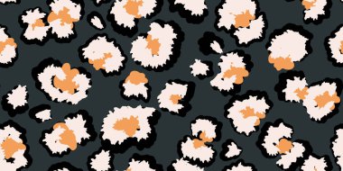 Parlak leopar esinlenilmiş, koyu arkaplanda koyu lekeler olan kusursuz bir desen. Moda tasarımı, modern dekor ve sanatsal markalaşma projeleri için eşsiz soyut hayvan baskısı süsü.