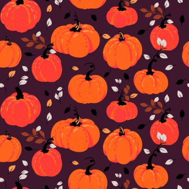 Parlak turuncu balkabaklarıyla kusursuz vektör deseni ve koyu arkaplanda renkli sonbahar yaprakları. Sonbahar dekorasyonu, Şükran Günü, ambalaj, tekstil ve mevsimlik tebrik kartları için şablon