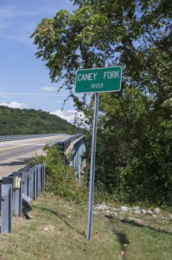 Caney Fork Nehri için yol tabelası