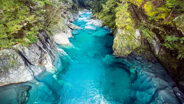 Haast Pass Tioripatea, Yeni Zelanda 'nın Güney Alplerinde yer alan bir dağ geçididir..