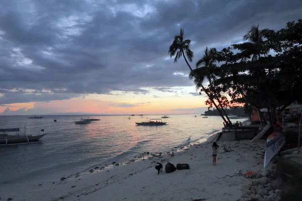 Filipinler 'deki Palawan tropik adaları ve plajları