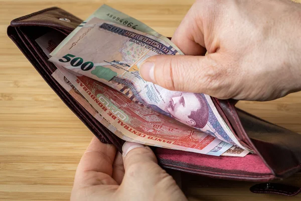 Hand Takes Money Out Wallet Honduras Lempira Banknotes Economic Financial — Stock Photo, Image