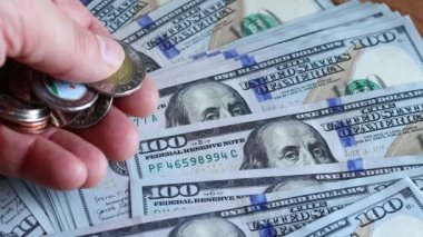 Panama parası, Amerikan dolarlarına atılan madeni paralar, Panama kağıt paraları ve Balboa denilen madeni paralar, finansal konsept