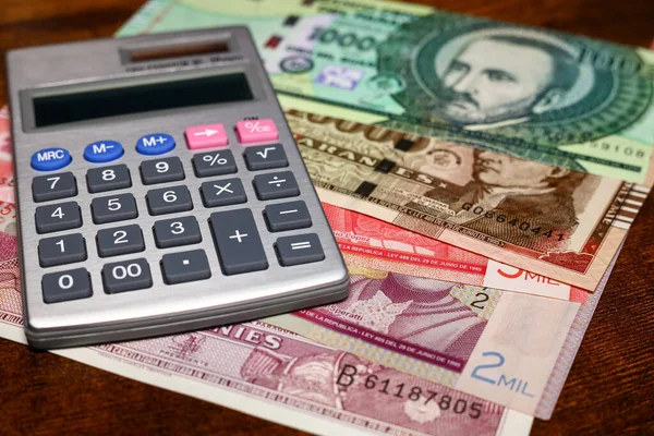 Парагвайські Гроші Калькулятором Фінансовою Концепцією Бюджетними Розрахунками Закриттям — стокове фото