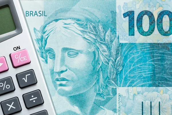 Dinero Brasil Billete 100 Reales Calculadora Concepto Cálculo Financiero — Foto de Stock
