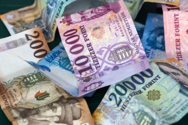 Macar sahte parası. Macaristan 'da banknotlar, tüm mezhepler, Bizness ve Finans