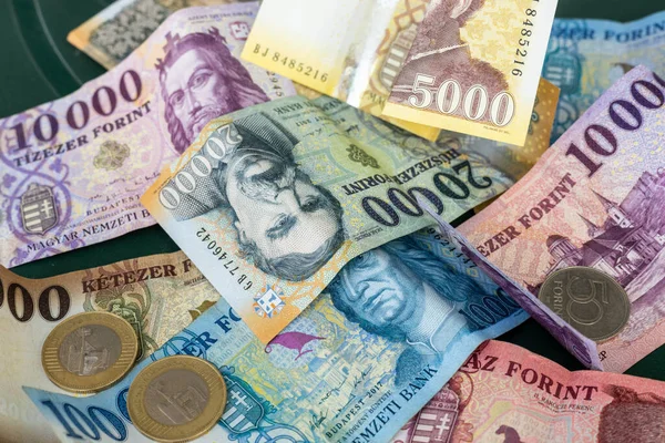 ハンガリーのお金 フォント すべての銀行券とコイン — ストック写真