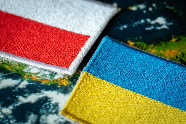 Flaggen Polens Und Der Ukraine Konzept Diplomatische Und Wirtschaftliche Beziehungen — Stockfoto
