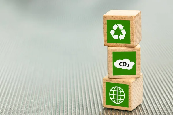 Globala Co2 Minskningsmål Förnybara Energikällor Ekologiskt Stöd Miljöaffärsidé Träklossar Med — Stockfoto