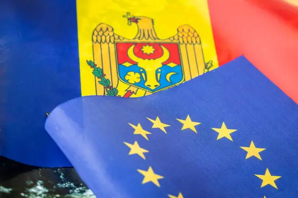 Flagge Moldawiens Und Der Europäischen Union Konzept Hoffnung Und Arbeit — Stockfoto