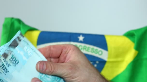 Dinheiro Brasil Contando 100 Notas Reais Símbolo Bandeira Brasileira Pagamento — Vídeo de Stock