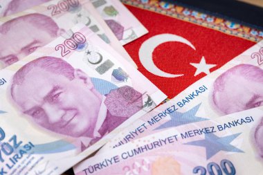 Türk parası, 200 lira banknot ve Türkiye bayrağı, mali konsept