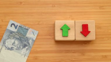 Brezilya, Finansal Piyasa, Ekonomik Analiz, faiz oranları, hisse senetleri, tahviller, sıralama, ev bütçesi, mortgage, kredi oranları, yukarı ya da aşağı, ok sembolü, Brezilya parası sayma, kapat