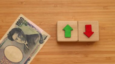 Japonya, Finansal Piyasa, Ekonomik Analiz, faiz oranları, hisse senetleri, tahviller, sıralama, ev bütçesi, ipotek, kredi oranları, yukarı ya da aşağı, ok sembolü, Japon Yen 'i sayma, kapat, düzleştir