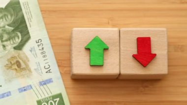 Meksika, Finansal Piyasa, Ekonomik Analiz, faiz oranları, hisse senetleri, tahviller, sıralama, ev bütçesi, mortgage, kredi oranları, yukarı ya da aşağı, ok işareti, Meksika parası sayma, kapat