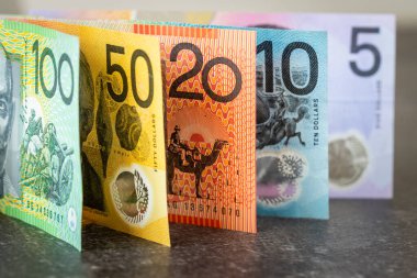  Avustralya parası. Avustralya banknotları yan yana, 5, 10, 20, 50 ve 100 dolar. Mali konsept