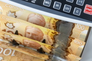 Kanada parası, Banknote sayacı ve Kanada doları. Mali ve iş konsepti