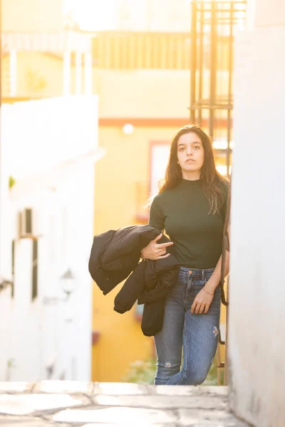 Cadiz kasabasını gezmek için güzel bir öğleden sonra.