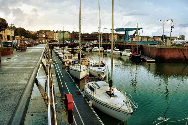 Dieppe Франція Січня 2023 Човни Гавані Дьєппе Риболовецький Порт Узбережжі — стокове фото