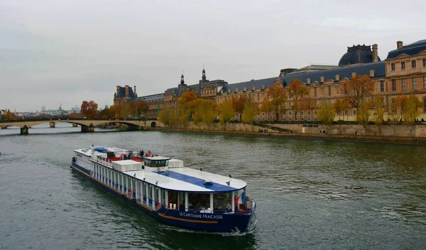 Paris França Novembro Vista Panorâmica Cidade Paris Durante Viagem Navio — Fotografia de Stock