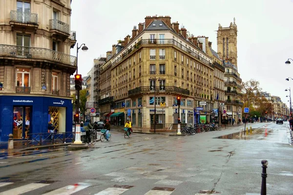 フランス 2022年11月27日 歴史的なパリの建物と建築この絵のような通りのパリ市 フランス — ストック写真