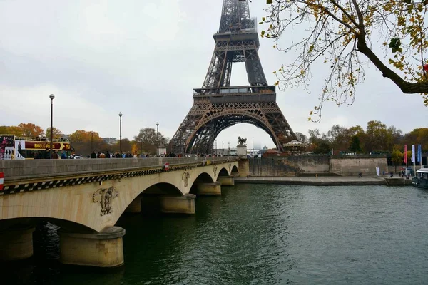 Париж Франция Ноября Живописный Вид Эйфелеву Башню Париже — стоковое фото