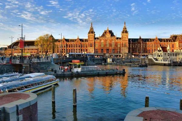 Amsterdam April 2023 Mooie Amsterdamse Grachten Omgeven Door Historische Gebouwen — Stockfoto