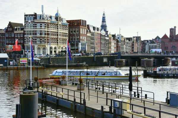 Amsterdam April 2023 Mooie Amsterdamse Grachten Omgeven Door Historische Gebouwen — Stockfoto