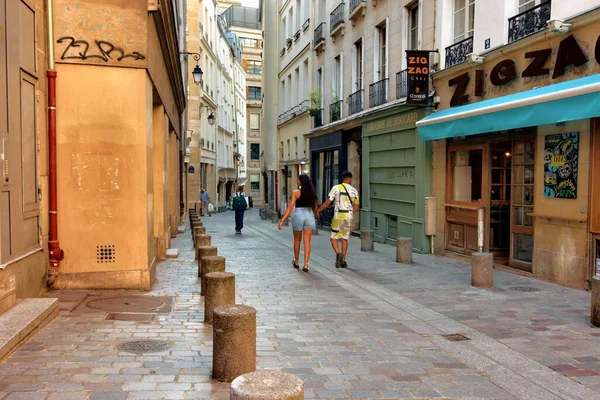 Turistas Caminan Quartier Latin Paris Francia —  Fotos de Stock