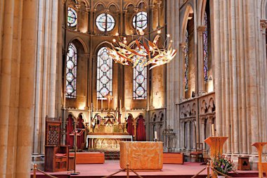 Dijon, Fransa - 24 Ocak 2024: Fransa 'daki Saint Benignus Katedrali